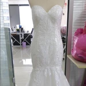 Brand new wedding dress